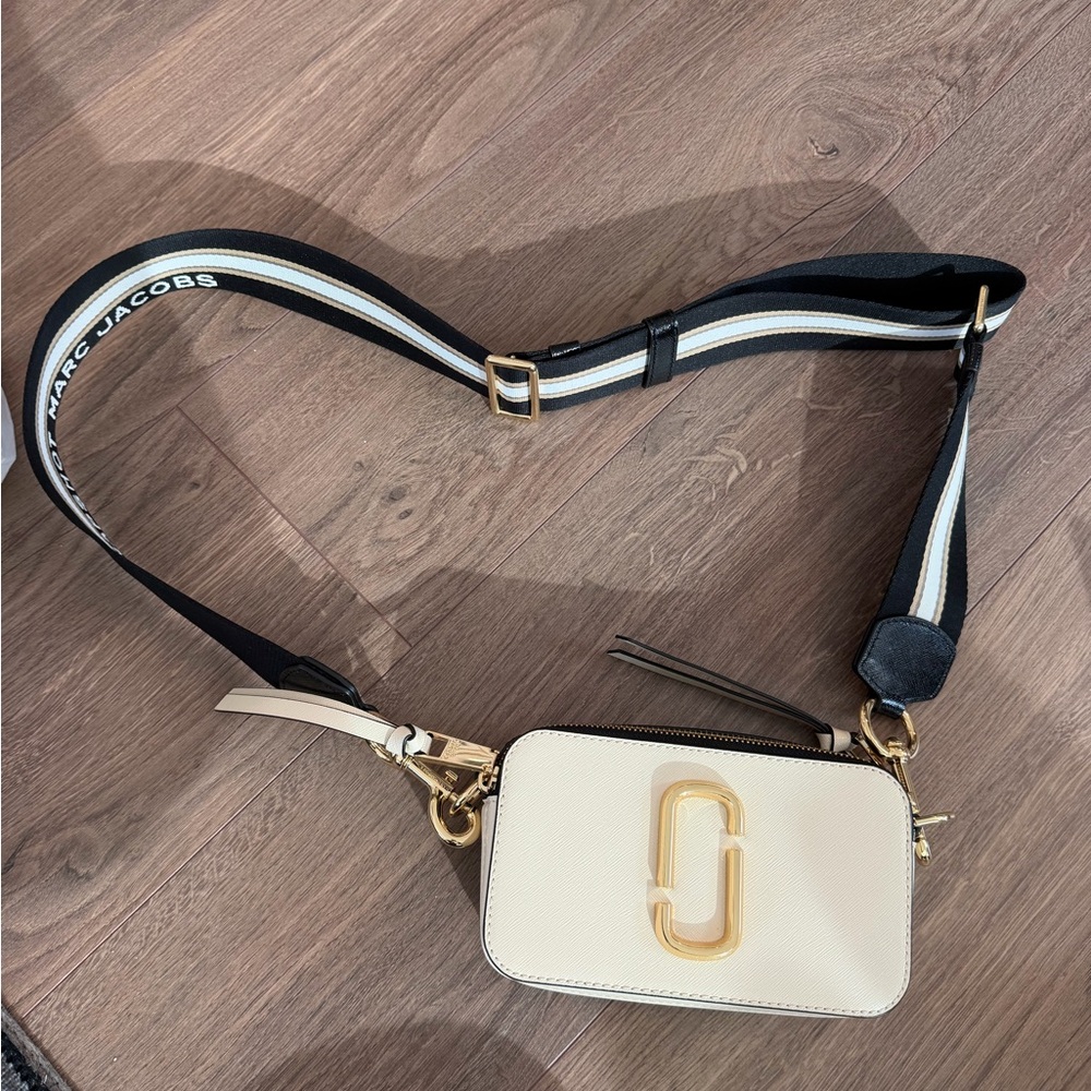 Marc Jacobs Cream and Black Crossbody with Gold Accents